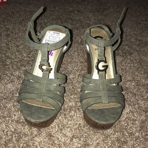 Green high heels G By Guess size 5 wrangler 1/2